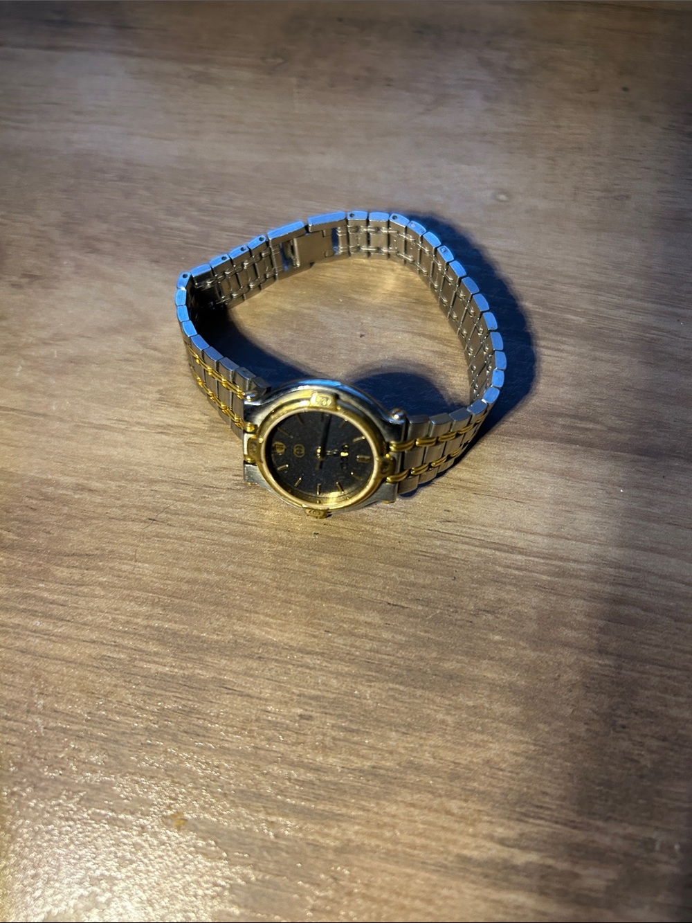Gucci Two-Tone Stainless Steel Watch with Blue Dial - Picture 5 of 6